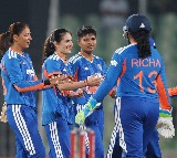 Renuka Singh Deepti Sharma Wreck Sri Lanka India Set Easy Target