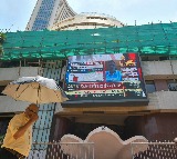 Indian stock market ends holiday-shortened week in positive terrain