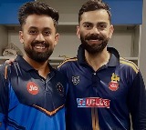 Virat Kohlis Kind Gesture to Bowler After Losing Wicket