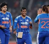 Harmanpreet Kaur India Bat First After Sri Lanka Wins Toss