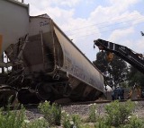 13 killed, 98 injured after passenger train derails in Mexico