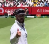 Ben Duckett responds to beer taunt from Aussie fan