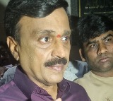 Ballari violence: Gunshots fired at Janardhana Reddy; Ex-K'taka Minister Sriramulu seeks probe into Cong worker's death