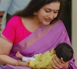 Renu Desai Shares Photo with Baby on Social Media