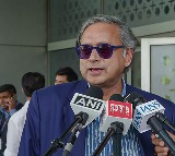 Shashi Tharoor Defends Congress Government on Bangalore House Demolitions