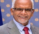 Mauritius President Dharambeer Gokhool Visits Mangalagiri Panakala Swamy Temple