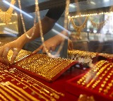 Bihar Gold Shops Ban Sales to Masked Customers