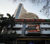 Indian Stock Market Dips Due to Global Factors