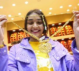 Gold, silver prices hit fresh highs amid global uncertainties