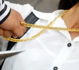 Woman becomes thief in Sanath Nagar Hyderabad due to husbands debt
