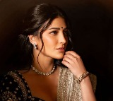 Shruti Haasan Reminisces College Days in New Video