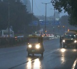 Delhi-NCR wakes up to chilly, rainy morning; air quality remains ‘very poor’