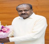 Don't be lured by Rs 2,000, give us 5 years: Kumaraswamy to K'taka women