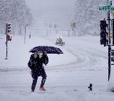 US Snowstorm Emergency Declared in 16 States 8000 Flights Canceled