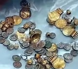 Rs 15 crore gold found in daily wage workers house in Tenali