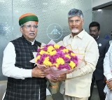 Chandrababu Naidu Meets Union Minister at Gannavaram Airport