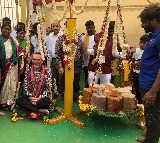 Lakhs of devotees throng Telangana's Medaram for tribal fair