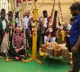 Lakhs of devotees throng Telangana's Medaram for tribal fair