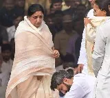 Sunetra Pawar unanimously elected as NCP Legislature Party leader; will take oath as first woman Dy CM of Maha today
