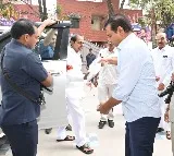 KCR Arrives at Nandinagar Residence for SIT Questioning