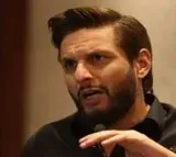 Shahid Afridi Changes Tune Backs Pakistan Government Decision