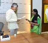Gaddars daughter Vennela meets AP CM Chandrababu