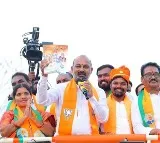 Bandi Sanjay Criticizes Owaisi on Muslim Womens Issues