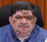 Karimnagar Became Corrupt Due to Bandi Sanjay Gangula Says Ponnam Prabhakar