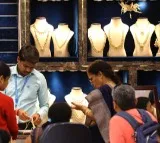 Gold, silver prices jump as US dollar weakens