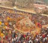 Medaram Jatara Hundi Counting Rs 1183 Crore Revenue in Five Days