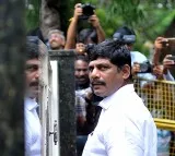 Priority given to those who joined Congress from outside, says D.K. Suresh