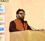 Babul Supriyo reflects on the changing role of female singers: Male singers sing in high octave...