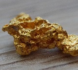 Chinese man extracts gold from ewaste and old SIM cards