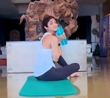 Shilpa Shetty performs supine contralateral stability drill: Strength without control is incomplete