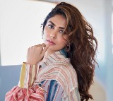 Mrunal Thakur says communication is biggest challenge to love today