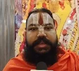 Hanumangarhi chief priest criticises Telangana govt for allowing Muslim employees to leave early during Ramadan