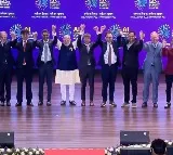 Sam Altman and Dario Amodei Avoid Handshake at Delhi AI Summit