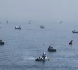 Iran, Russia hold joint drill as Trump hints at 15-day deadline