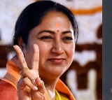 Rekha Gupta Slams Mamata Banerjee Over Bengal Governance