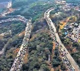 Mumbai Pune Expressway Toll Refund Announced for Traffic Jam Victims