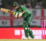 T20 WC: Farhan’s 63, late flourish from Shadab help Pakistan post 164/9 vs England