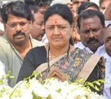 Sasikala to unveil new party name, confirms plan to contest TN polls