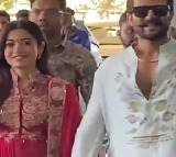 Vijay Deverakonda Rashmika Mandanna Spotted at Airport After Wedding