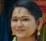 'హుషారు పిట్టలు' చిత్రం నుంచి 'మంగళస్నానం' లిరికల్‌ సాంగ్‌ విడుదల