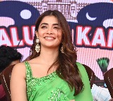 Pooja Hegde Shares Throwback Photo on Parents Anniversary