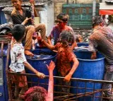 Governors, CMs of Telugu states greet people on Holi