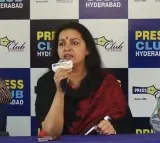 Renu Desai Files Cyber Crime Complaint Over Abusive Comments