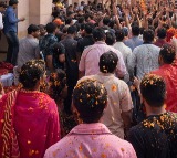 Kashi Vishwanath Dham hosts spiritual ‘Phool Holi’ amid tight security