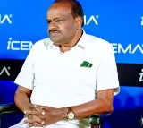 Kumaraswamy holds FKCCI talks to boost EV sector, seeks ARAI testing centre​