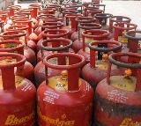 Govt increases booking period for LPG cylinder to check hoarding
